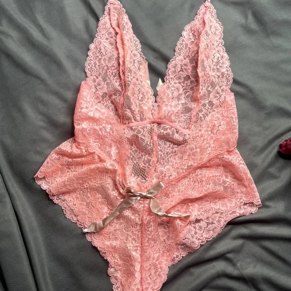 Victoria secret Bodysuit - Picture 3 of 3
